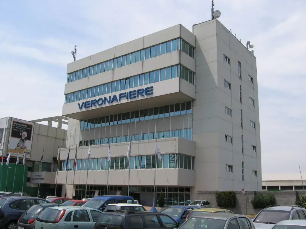 Un edificio del quartiere fieristico di Veronafiere